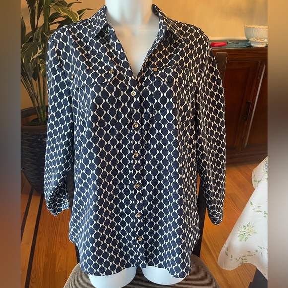 Charter Club Women’s Button Down Top Size Petite Medium - Picture 1 of 5